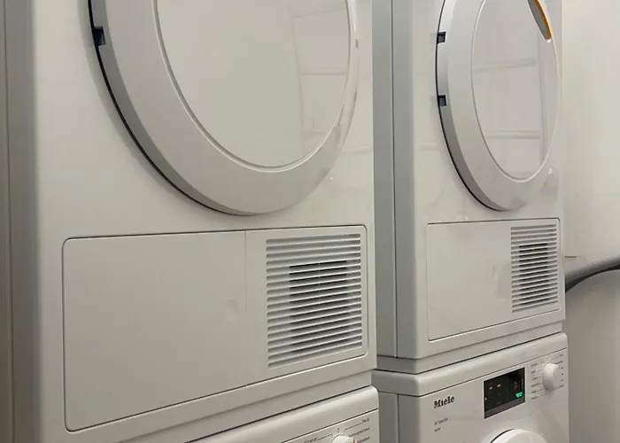 Torget ホテル ポリ