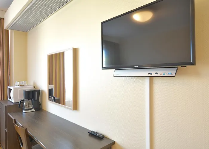 Torget ホテル ポリ